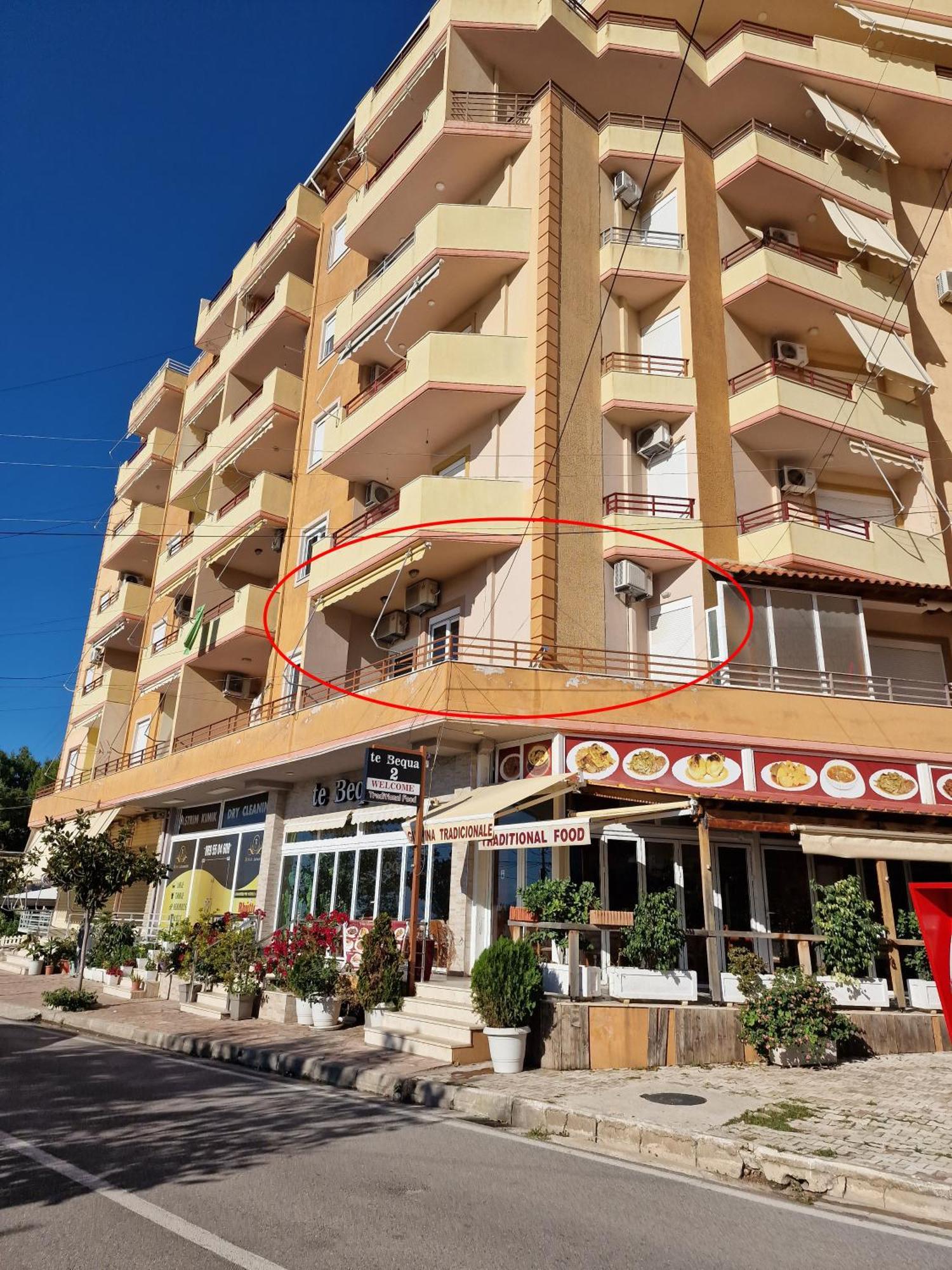 Orange Corner Apartment Sarandë Exterior foto